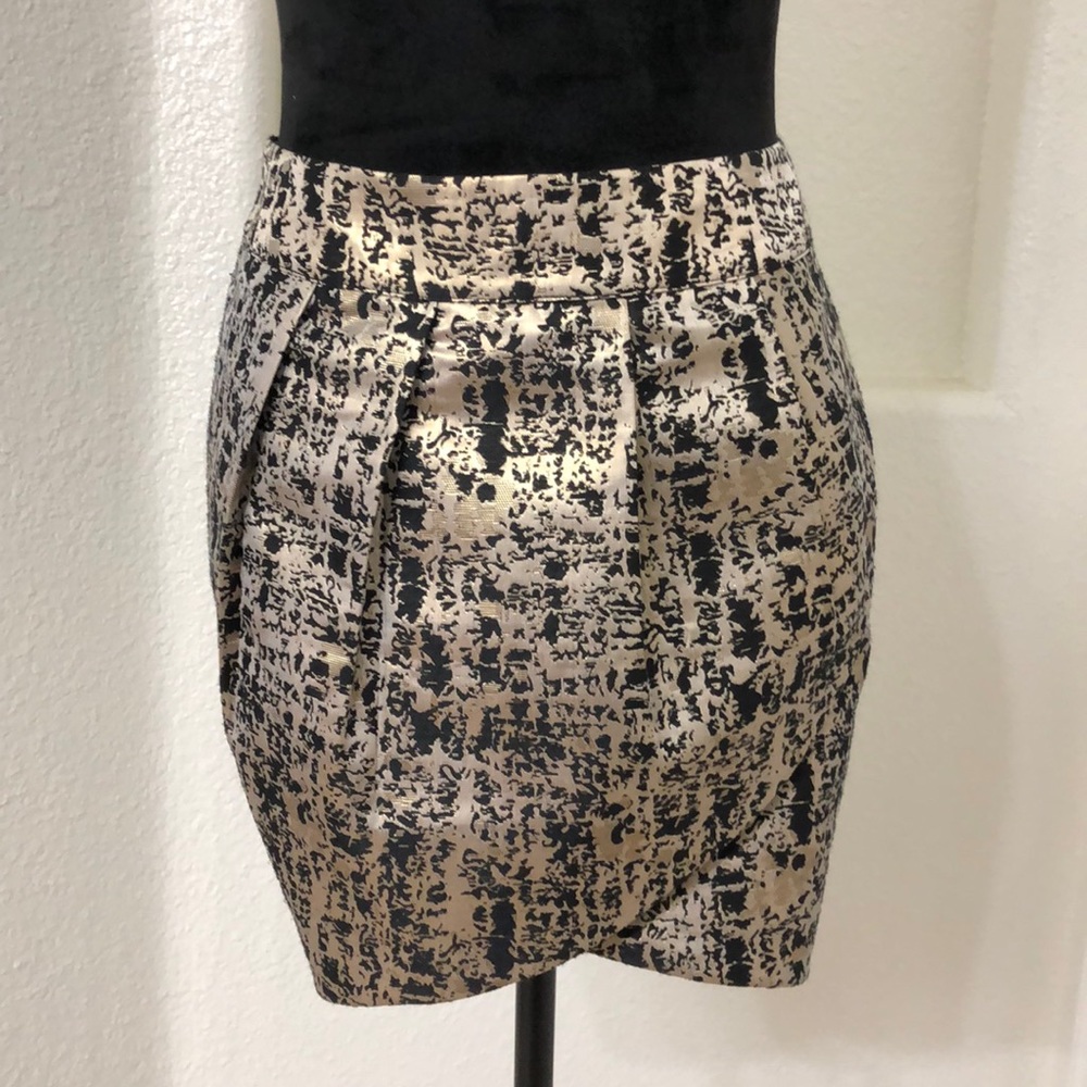 Blue Juice Black/Gold Tulip Skirt Size M